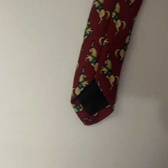 Brooks Brothers Red Patterned Men's Tie - Picture 5 of 7